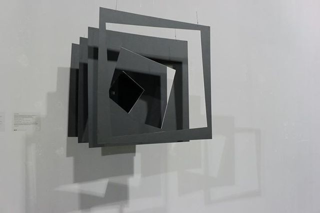 Тереза Барабаш. Із серії «Куби», об’єкт, папір, 2012