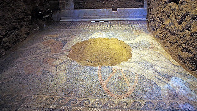 В Македонії розкопали найбільшу в світі мозаїку